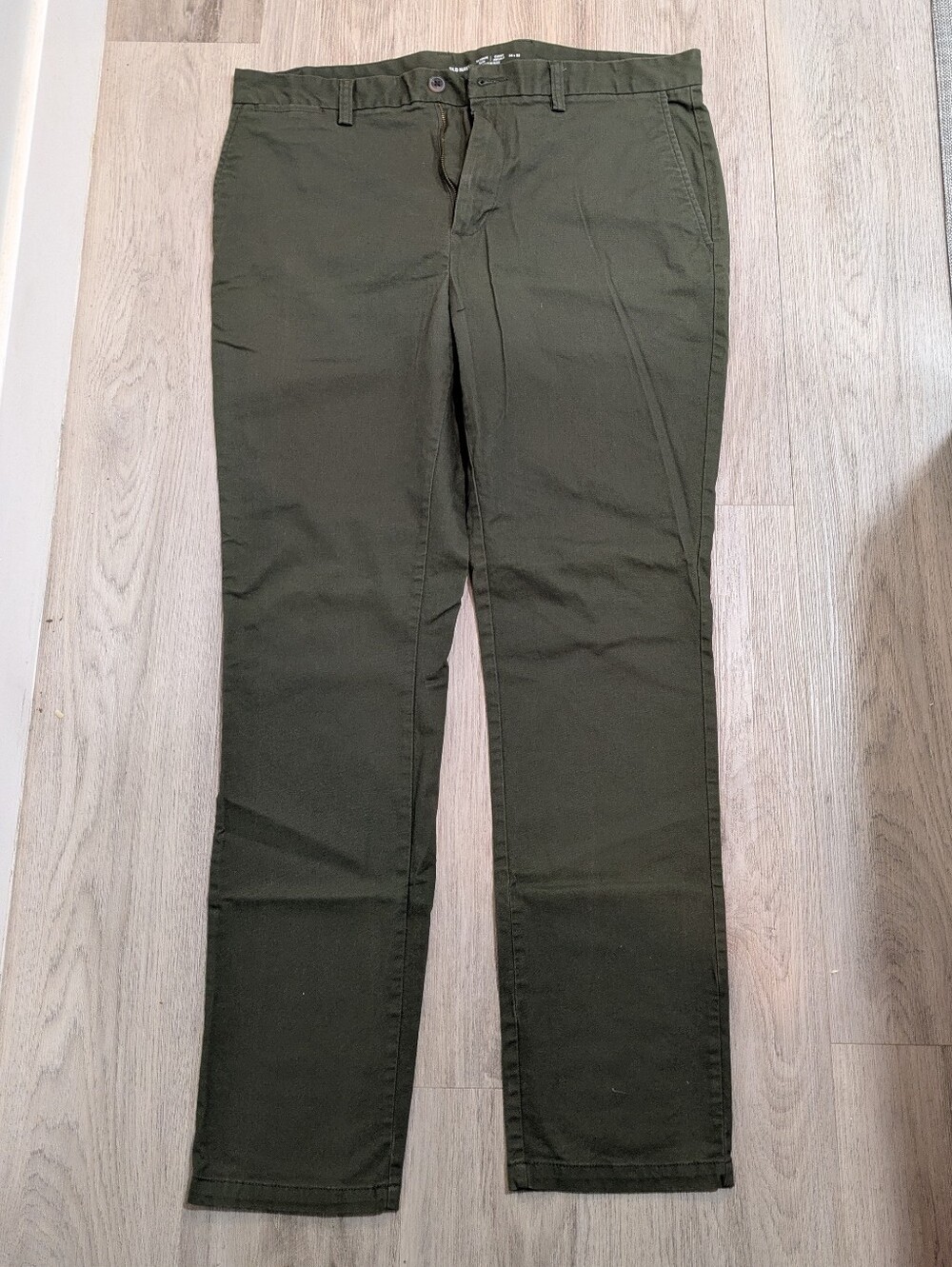 Old Navy Men's Olive Green Ultimate Slim Pants - Size 36x32